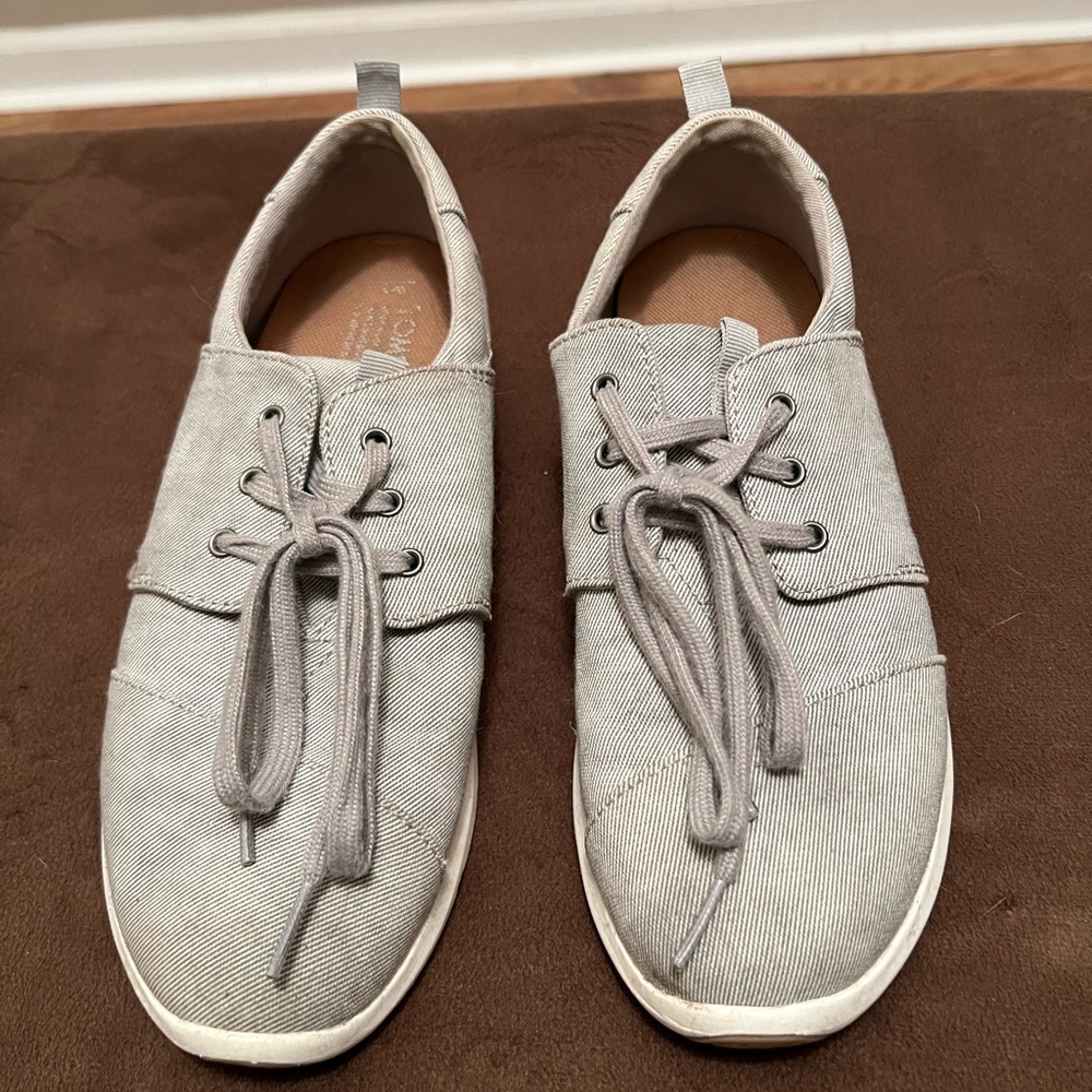 Women’s Toms Gray Canvas Sneakers